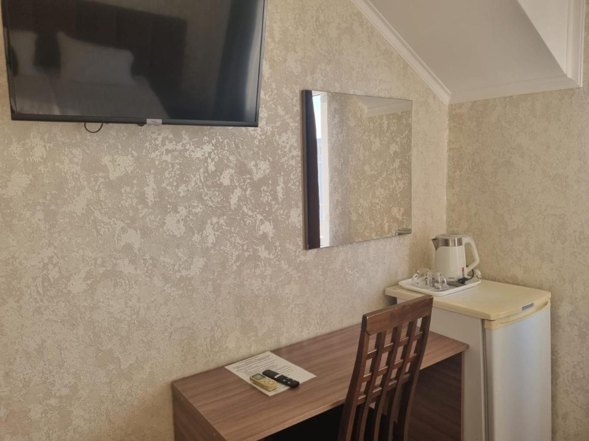Ахра Hotel Gagra Buitenkant foto