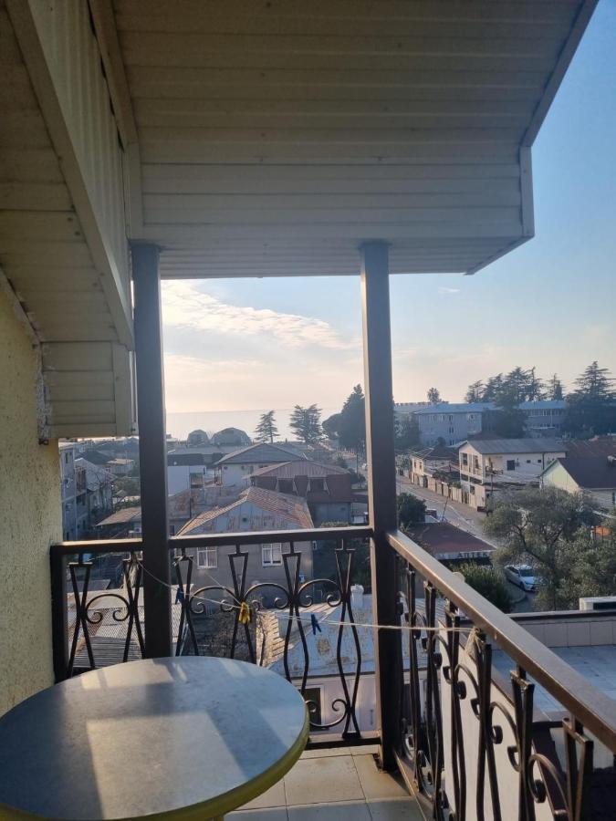Ахра Hotel Gagra Buitenkant foto