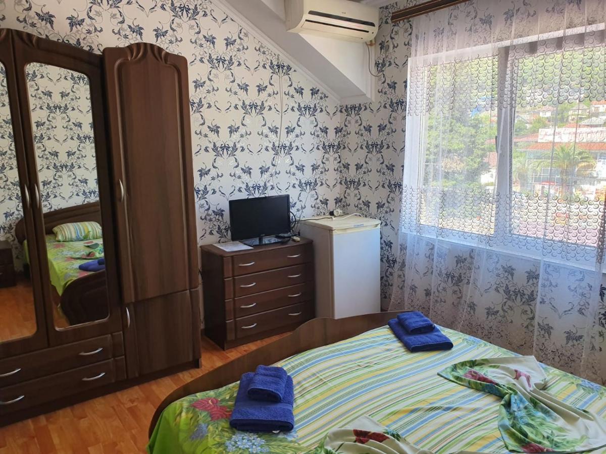 Ахра Hotel Gagra Buitenkant foto