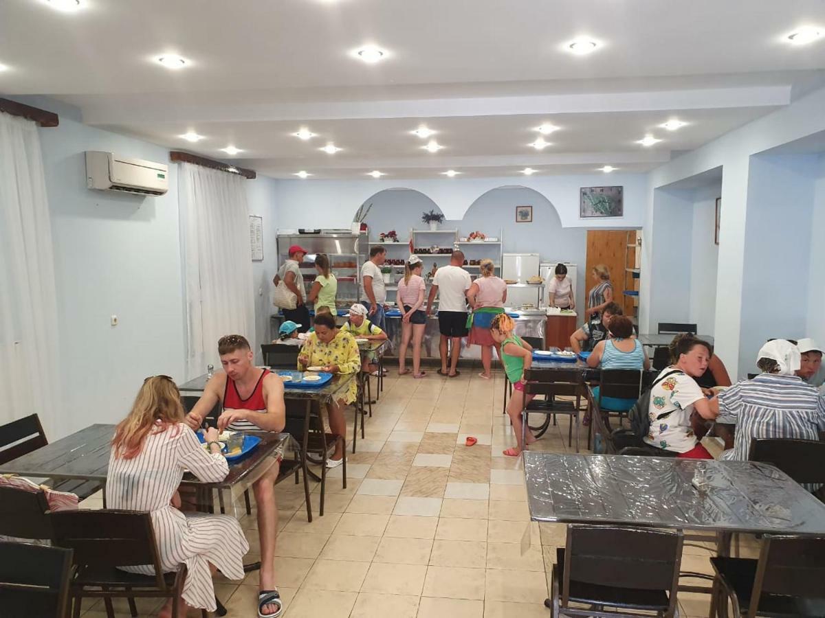 Ахра Hotel Gagra Buitenkant foto